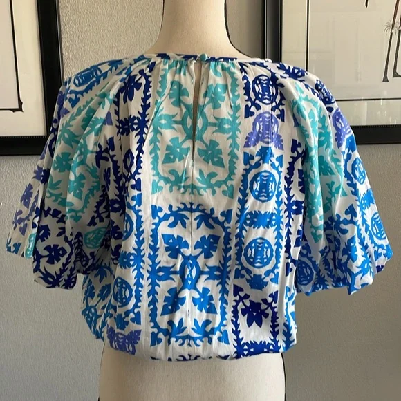 ♥️Catherine Malandrino♥️Blue and White Women's Blouse Size (Medium) - Picture 3 of 9